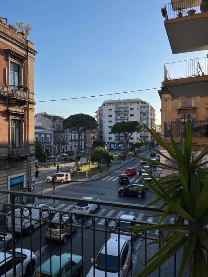 Umberto Street Hotel Catania Bagian luar foto